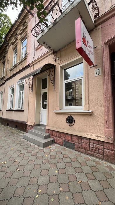 Продаж комерційного приміщення м. Стрий, вул. Олесницького