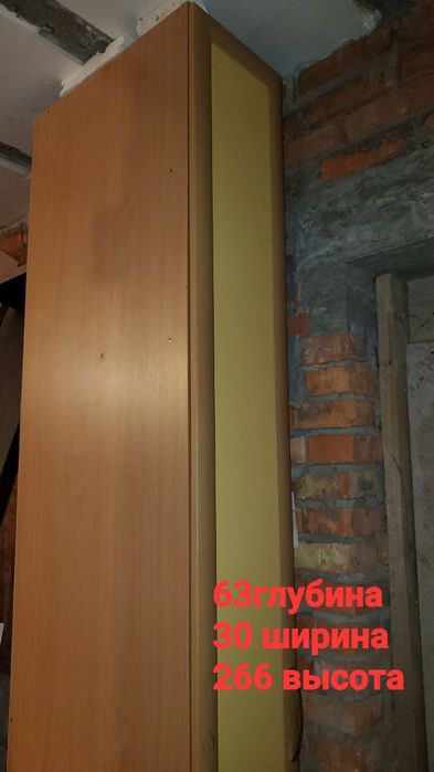 Шкаф тумба стол Италия