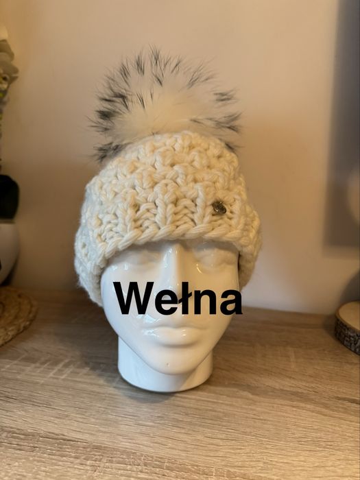 NOWA Wełniana Czapka z Islandii z pomponem