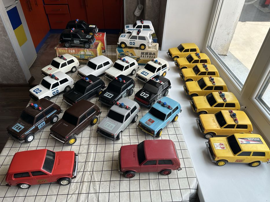 Ігрушка ссср Машинка Ніва