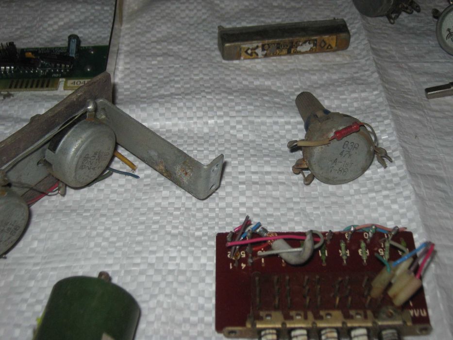 Радиодетали,комплектующие.