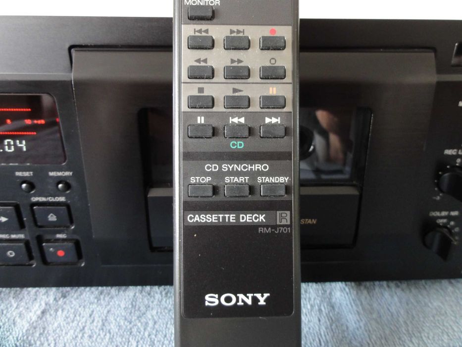 Magnetofon kasetowy Sony TC-ka6es, pilot sony RM-J701.