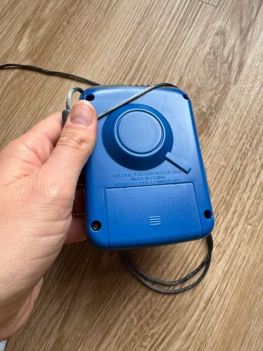 Персональний дорожній перезаряджаний вентилятор для охолодження шиї