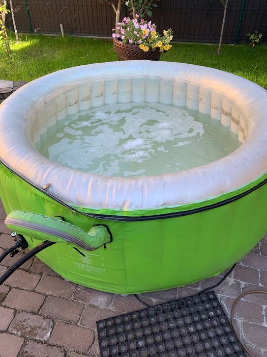 Джакузи надувной