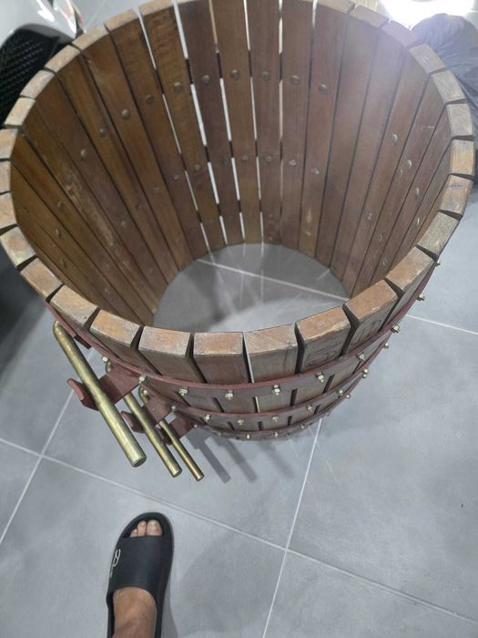 Prensa hidráulica Macaco c Ext. 50 como nova para vinho e bagaço