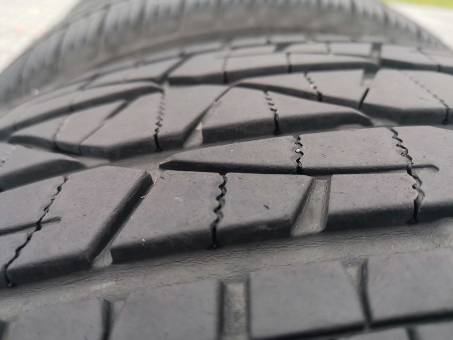 Opony firestone r18