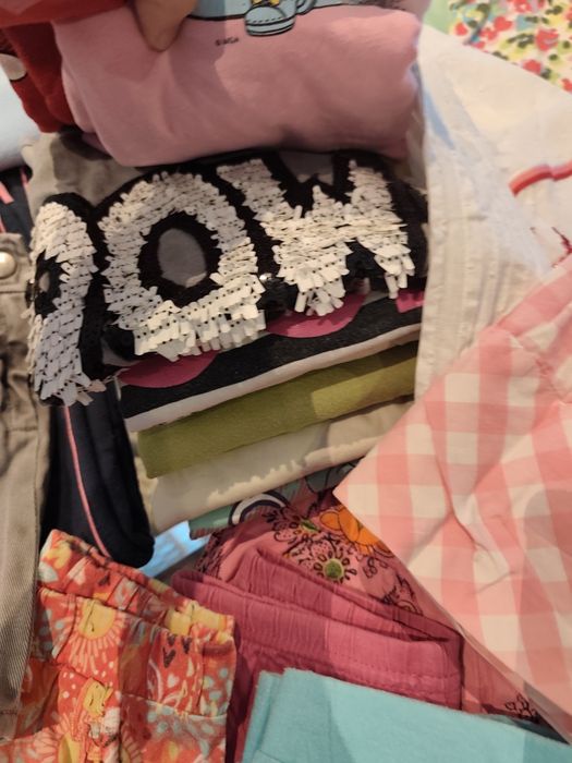 Lote de roupa para menina 3-5 anos