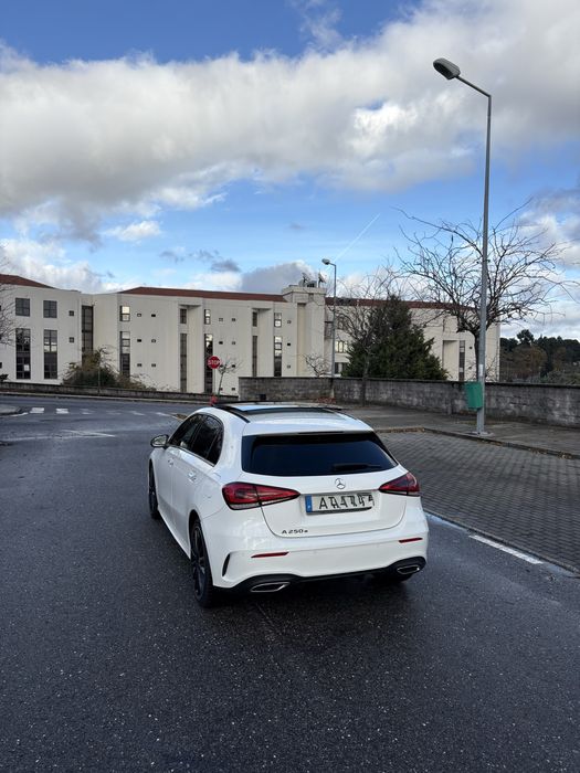 Mercedes A250e AMG Line Full Extras — photo 2