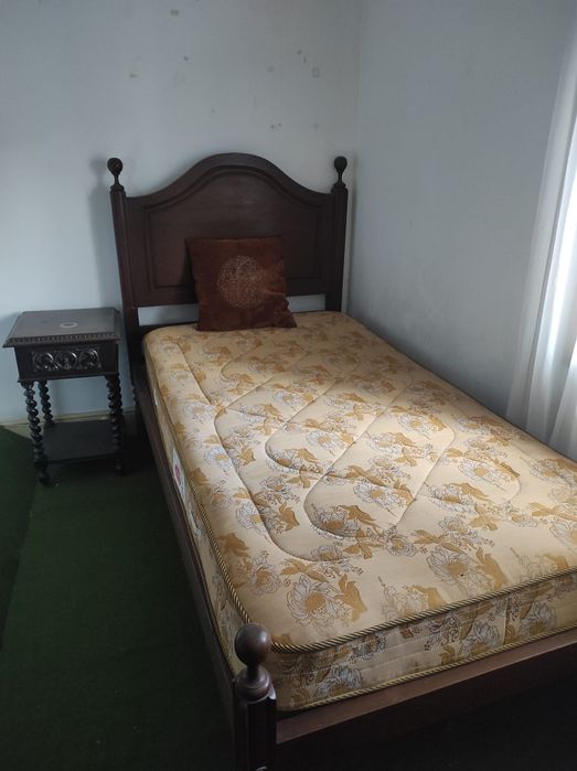 Moveis antigos em madeira