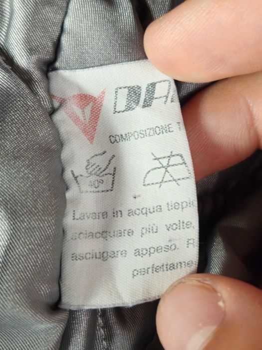 Продам мото куртку Dainese