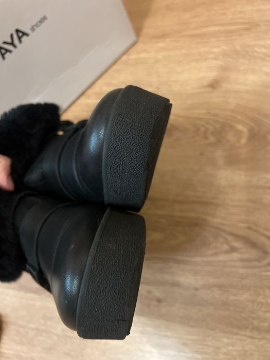 Уггі від Papaya ,шкіра 37(23,5см)