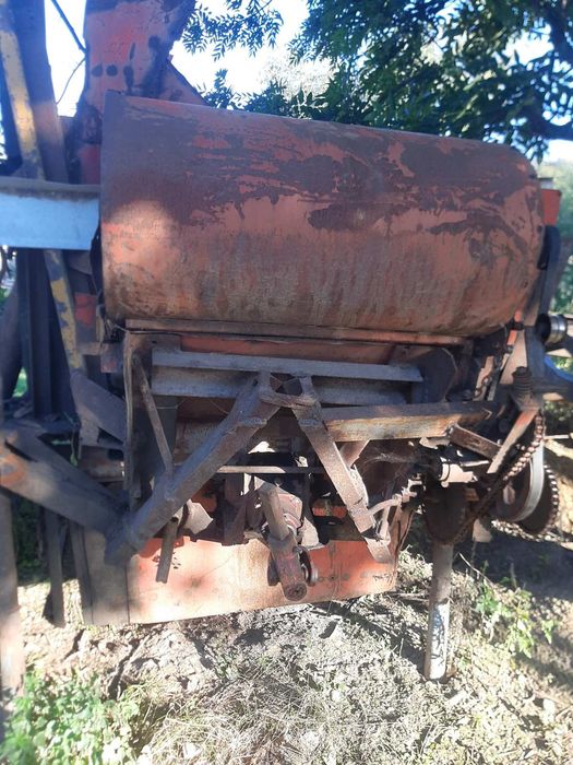 Продаю кукурудзяний комбаїн