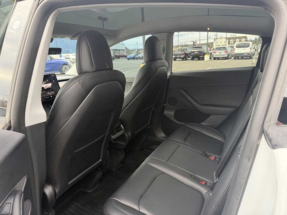 Tesla Model Y Performance      2022