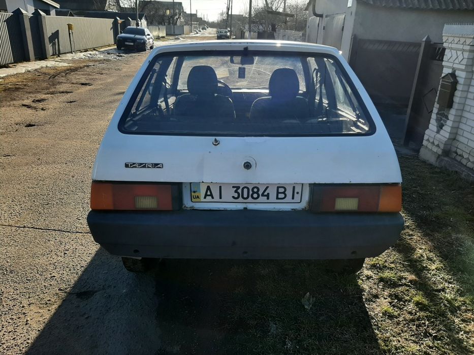 Продам таврію бензин