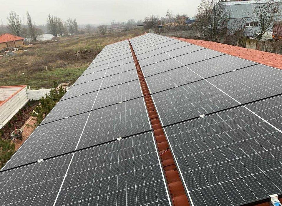 Встановлення інверторів. Монтаж Сонячних панелей станції. Електрик