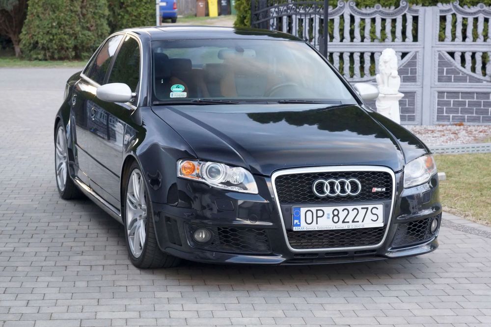 Audi RS4 Limousine