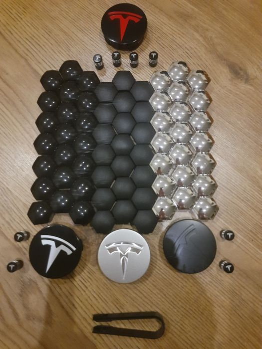 Ковпачки Тесла. Заглушки на диски та емблеми на ковпаки Tesla