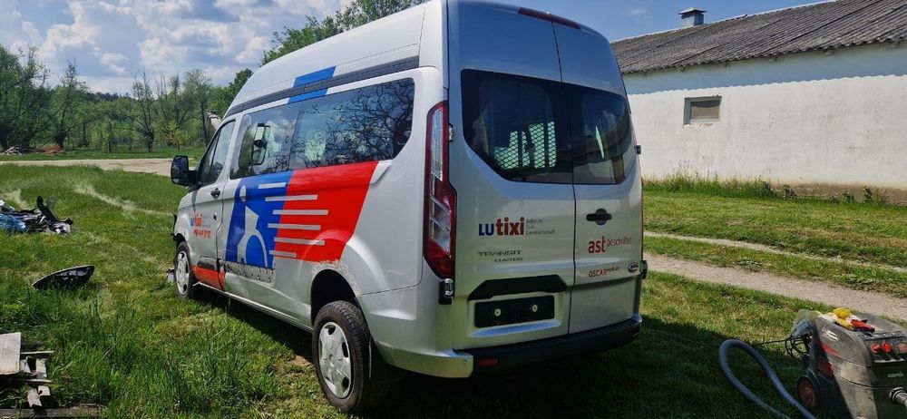Ford Transit Custom Auto przystosowane do transportu osób niepełnosprawnych