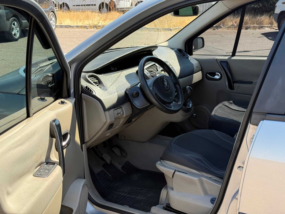 Продаю Renault Scenic 1.5d 5cт мех 2004р