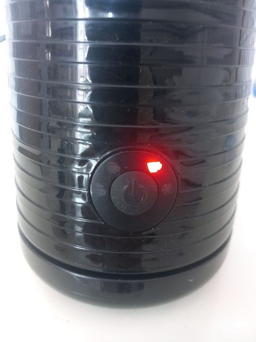 Máquina para fazer  espuma  de leite