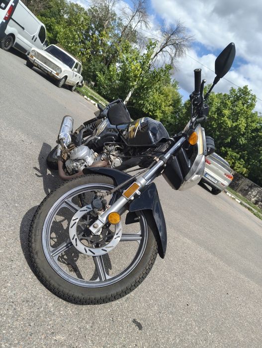 Продам мотоцикл Jianshe JBR 125