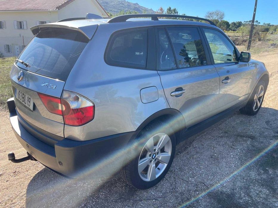 Vendo BMW X3 2.0 em bom estado de conservação