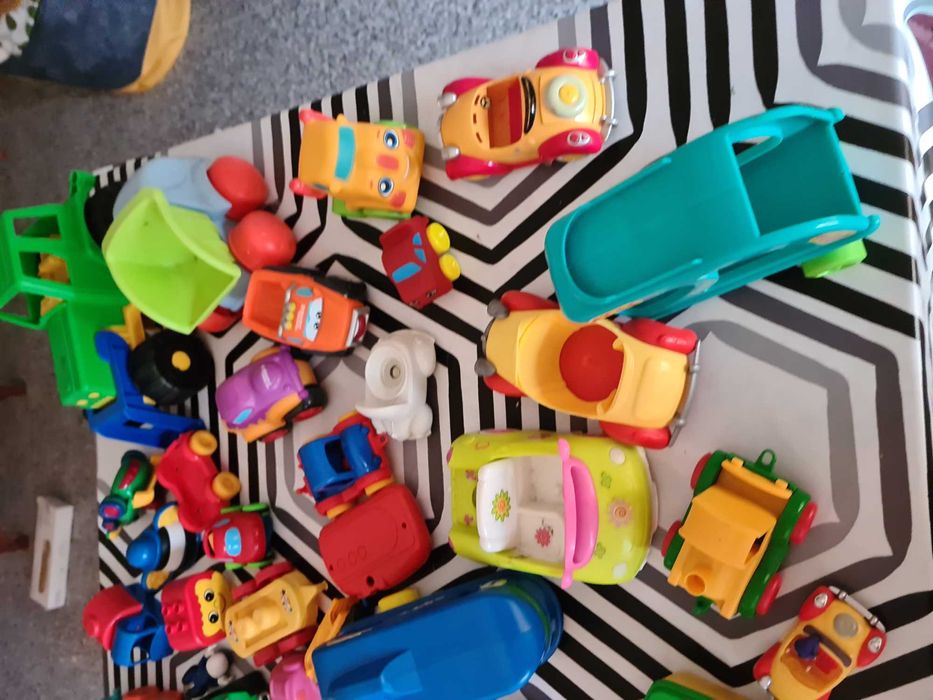 Carros de brincar para a sua criança