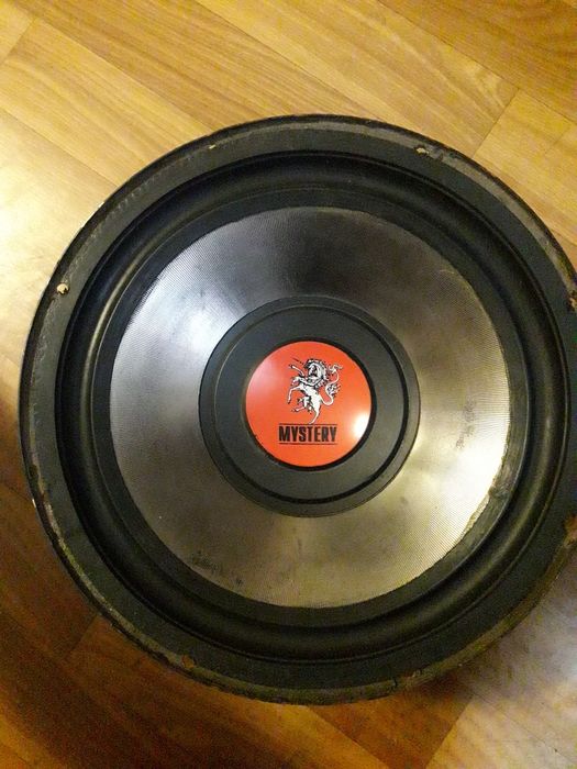 Продам динамик  сабуфера