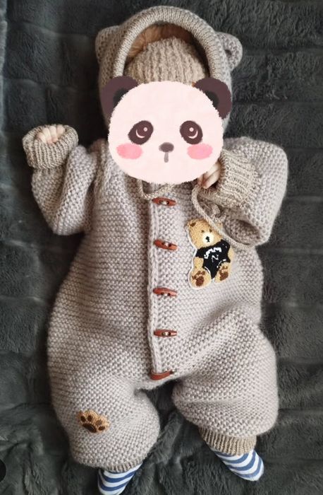 В'язаний комбінезон ручної роботи