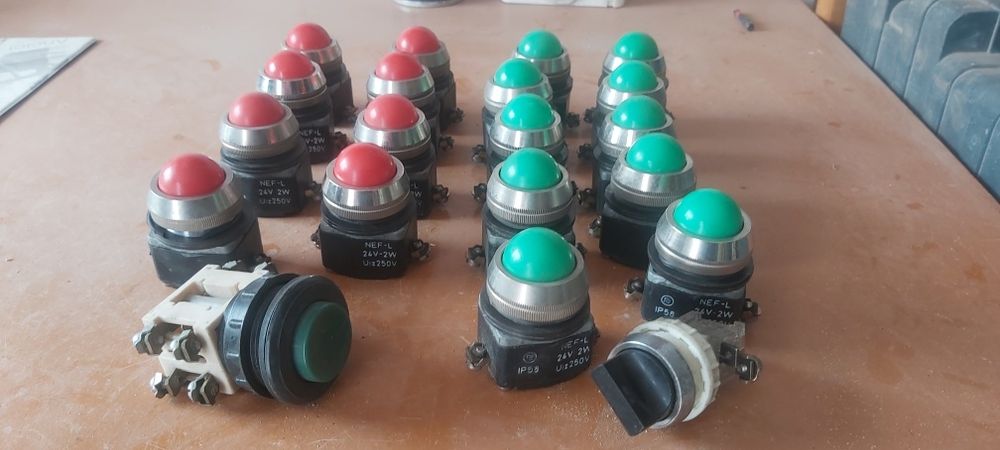 Sprzedam lampki sygnalizacyjne