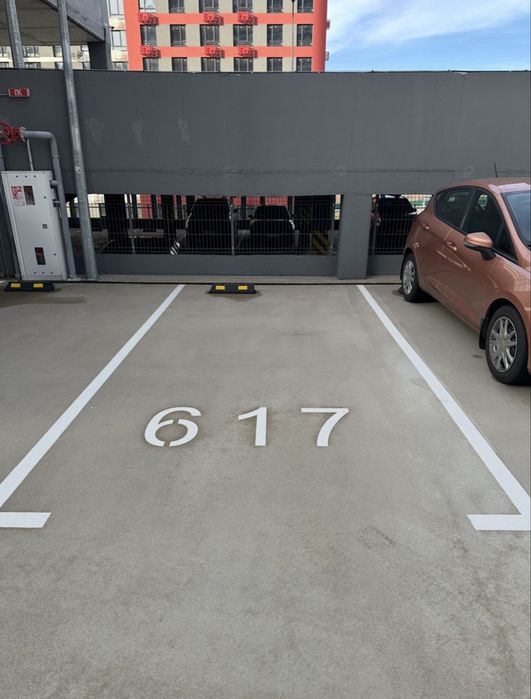 Оренда паркомісця