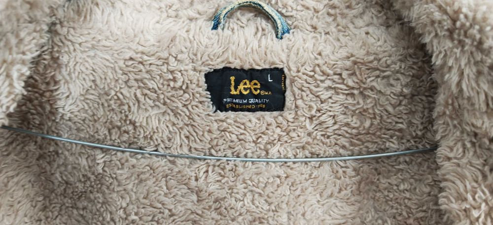 LEE Kurtka Jeans Na Futerku. M/L