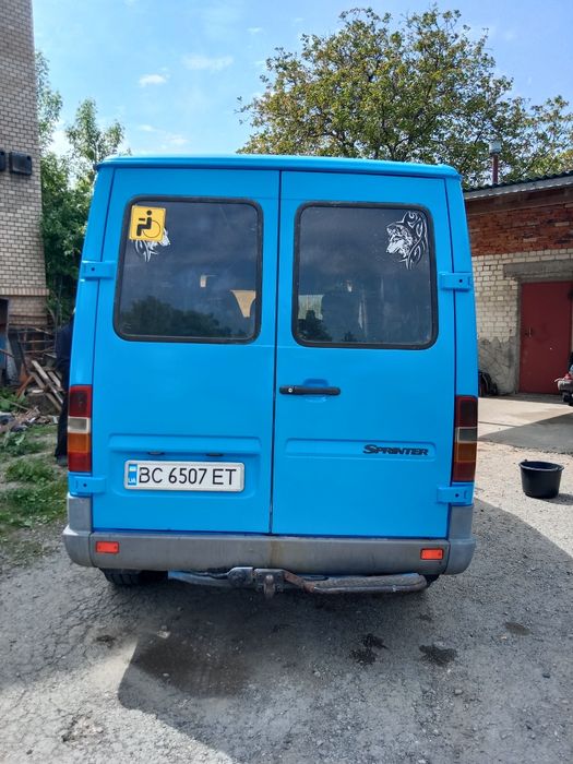Мерседес спрінтер