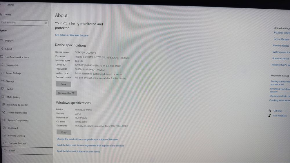 Computador Lenovo ThinkCentre M710s - Intel i7-7700