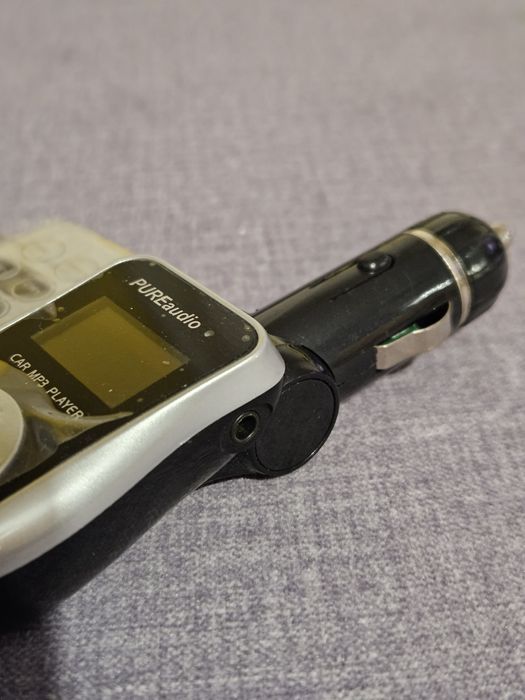 Transmiter audio FM bluetooth mp3 do samochodu z pilotem