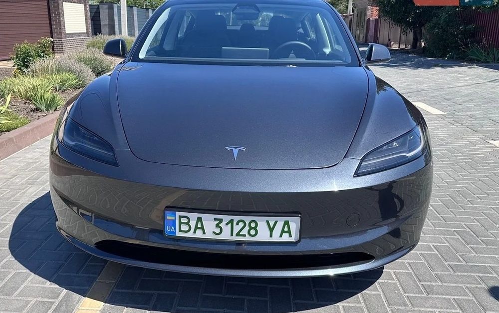 Tesla Model 3 2025 VIN 5YJ3E1EB4SF964054 фото оголошення 2 з 15