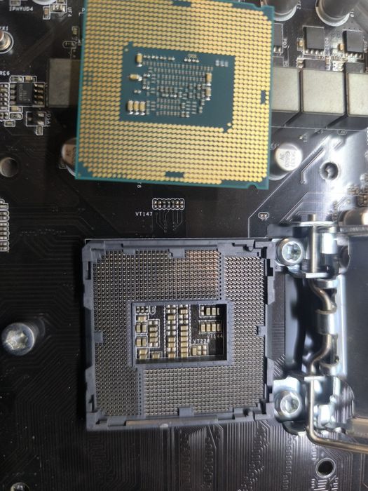 Материнська плата AsRock H110 Pro BTC+