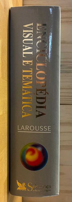 Enciclopedia Visual e Temática - Larousse