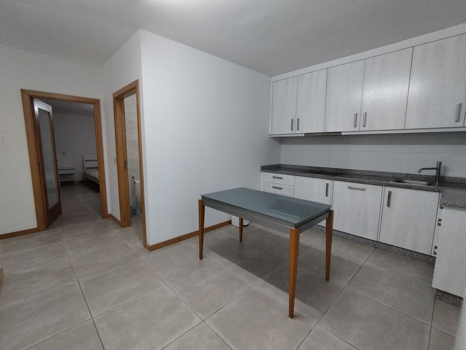 Arrendamento Quartos com WC Refoios do Lima