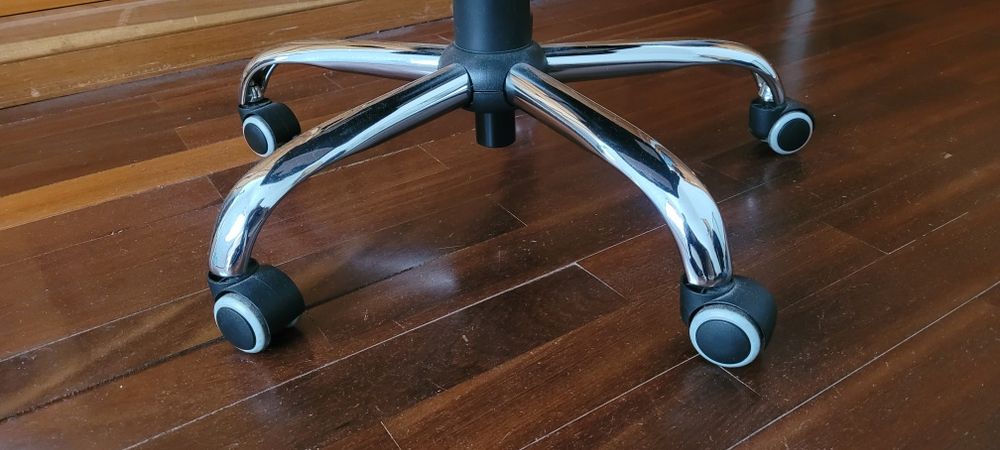 Cadeira de escritório da Staples