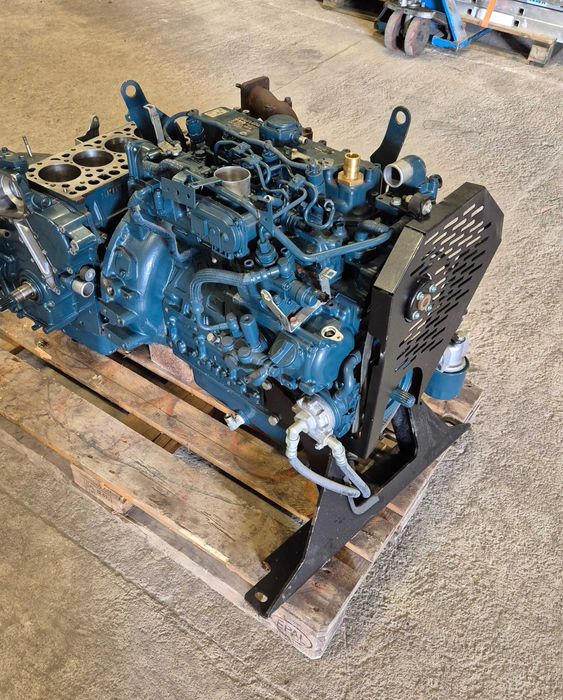KUBOTA Silnik Diesla V2403-Cr-Ew52 2,4L KKBXL02. 4G3D NOWY