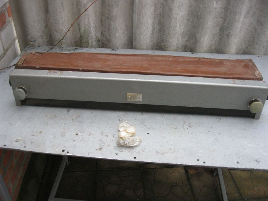 Продам вязальную машинку СССР