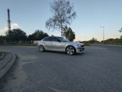 samochód osobowy bmw