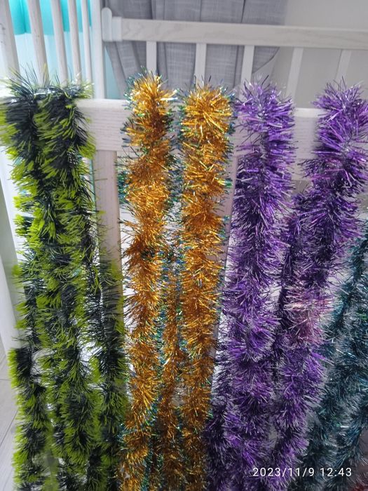 Продам дождик, новогодние гирлянды.