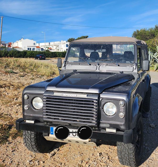 Land Rover Defender fantástico