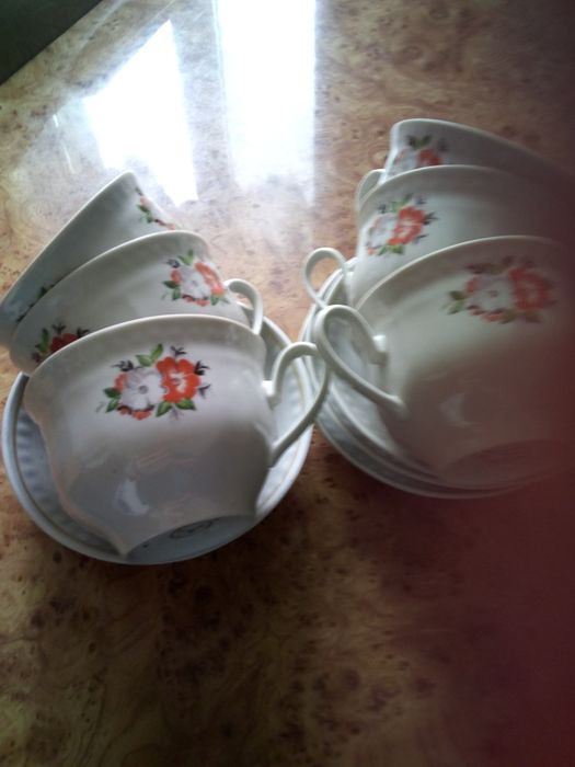 6 чашек  и 6 блюдец набор и блюдце отдельно