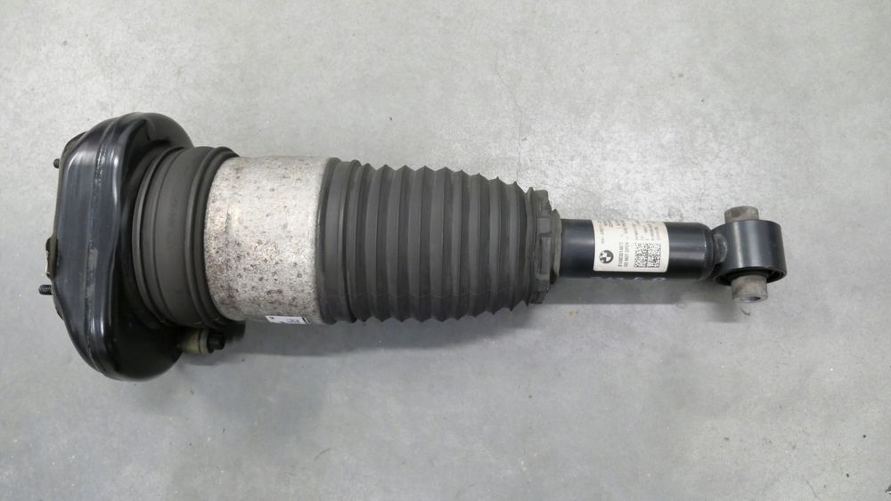 bmw g31 amortyzator pneumatyczny tylny lewy 6882825 7568828 8149030