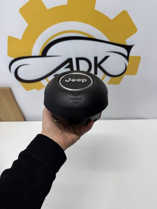 Оригінальна не стріляна подушка безпеки AirBag керма Jeep Wrangler JL
