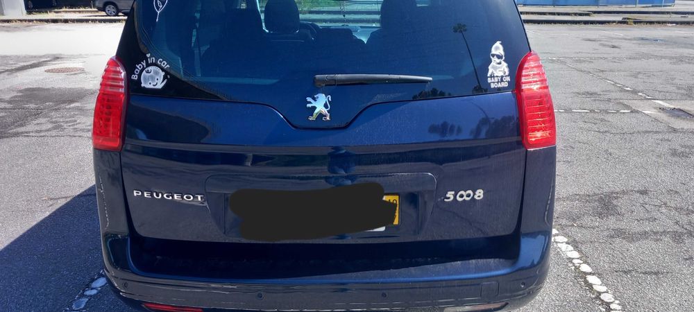 Veículo peugeot 5008