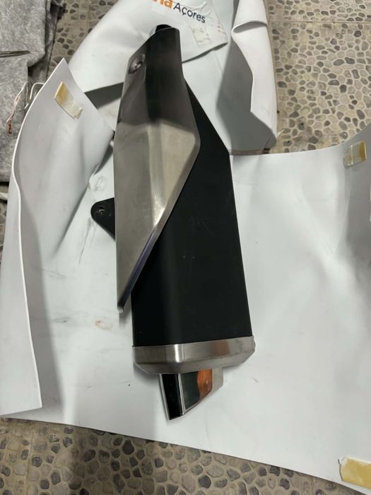 Varias pecas XADV750 de 2023